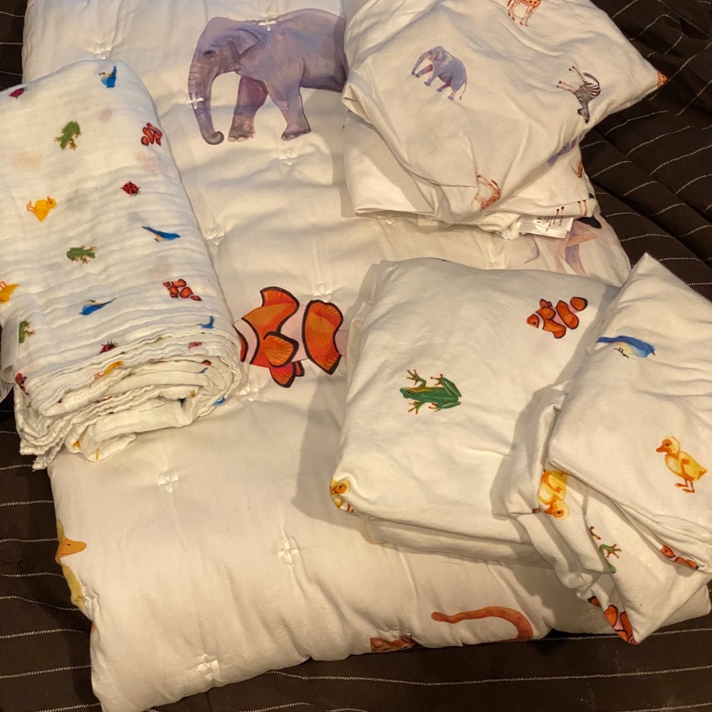 Lovevery Organic Cotton Nursery Bedding Set - EUC